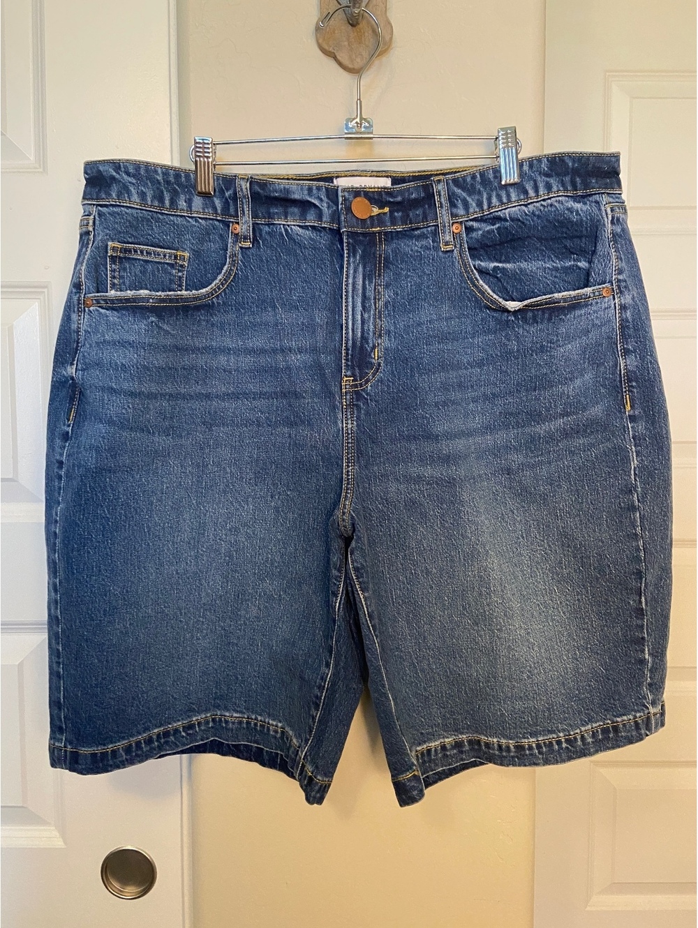 Lane Bryant Dark Blue Denim Relaxed Fit Jean Shorts
